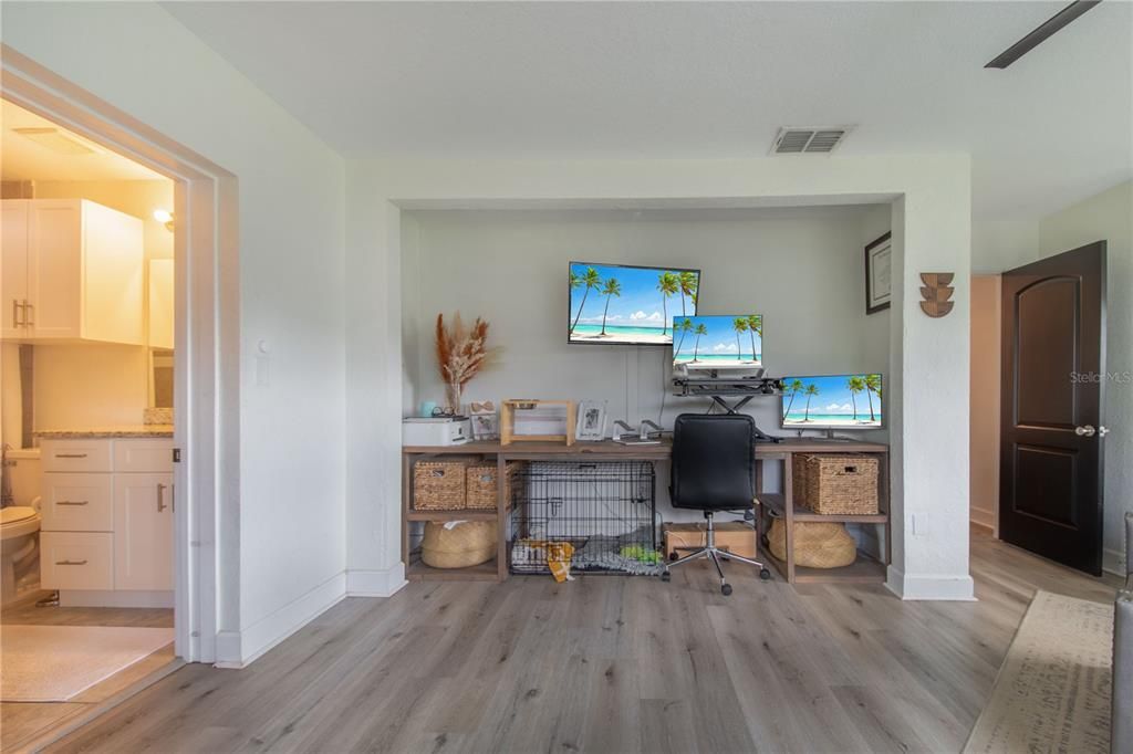 For Sale: $490,000 (4 beds, 2 baths, 2393 Square Feet)