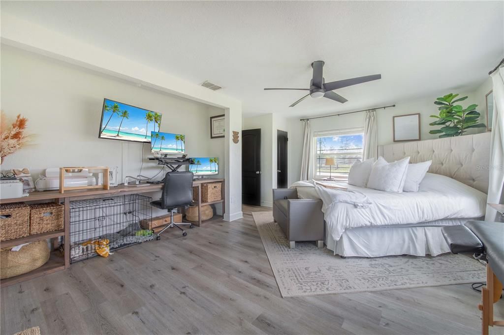 For Sale: $490,000 (4 beds, 2 baths, 2393 Square Feet)