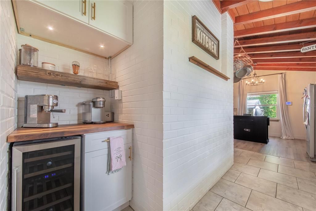 For Sale: $490,000 (4 beds, 2 baths, 2393 Square Feet)