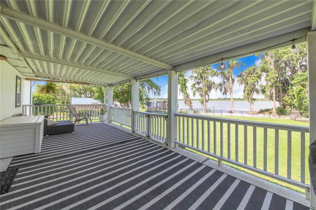For Sale: $490,000 (4 beds, 2 baths, 2393 Square Feet)