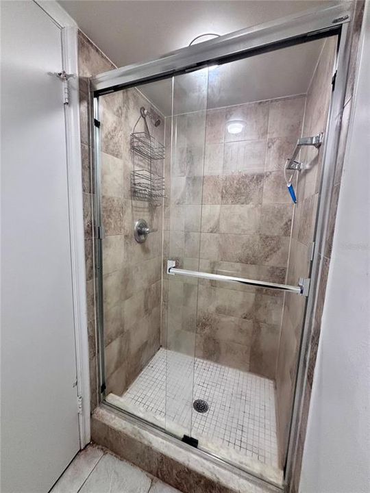 В аренду: $1,250 (2 спален, 2 ванн, 837 Квадратных фут)