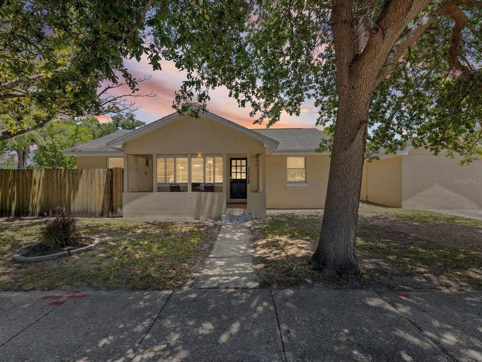 For Sale: $349,900 (3 beds, 2 baths, 1412 Square Feet)