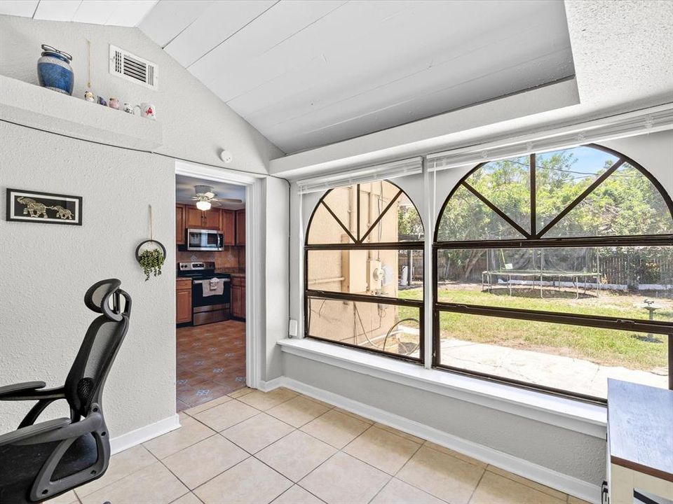 For Sale: $349,900 (3 beds, 2 baths, 1412 Square Feet)