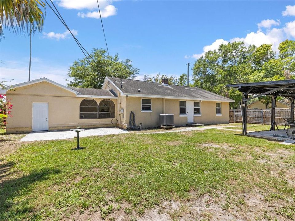 For Sale: $349,900 (3 beds, 2 baths, 1412 Square Feet)