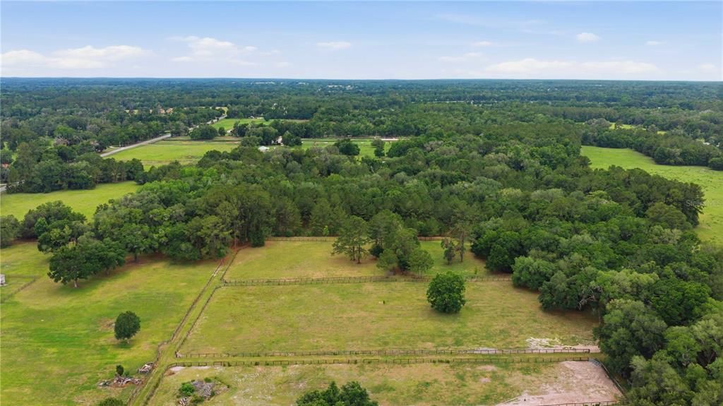 На продажу: $575,000 (8.23 acres)