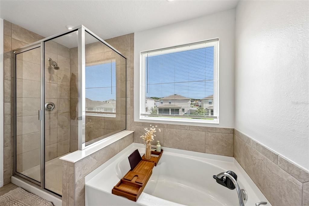 For Sale: $600,000 (4 beds, 2 baths, 2373 Square Feet)