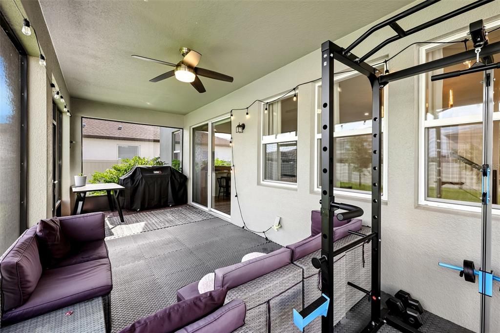 For Sale: $600,000 (4 beds, 2 baths, 2373 Square Feet)