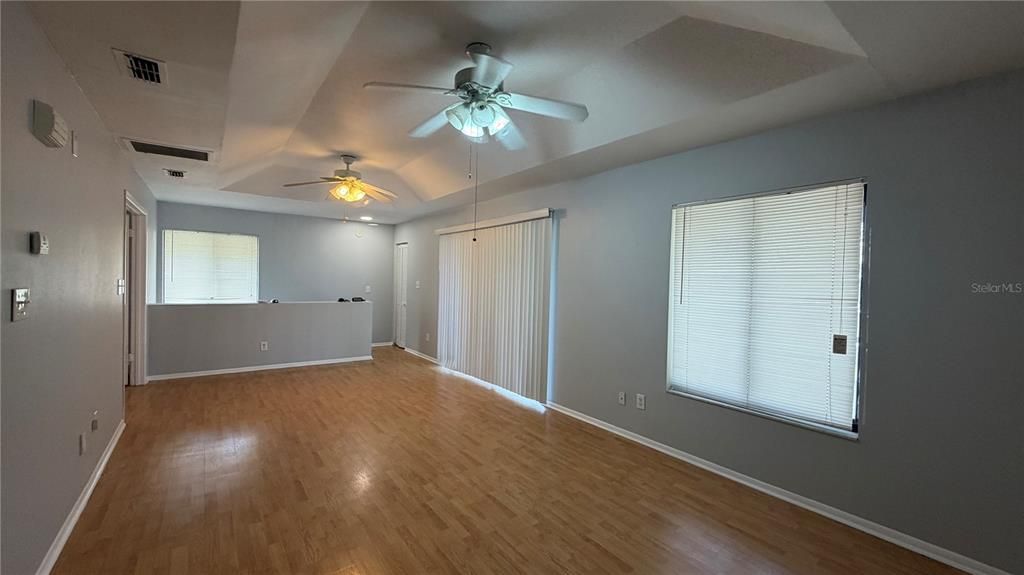 В аренду: $1,450 (2 спален, 2 ванн, 963 Квадратных фут)