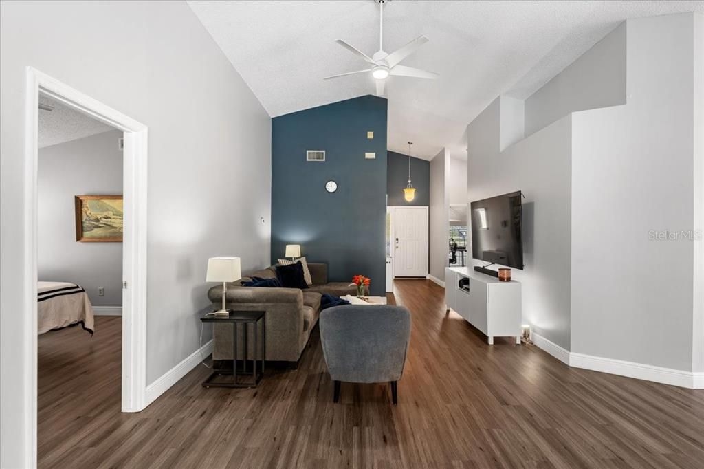 En Venta: $465,000 (3 camas, 2 baños, 1652 Pies cuadrados)