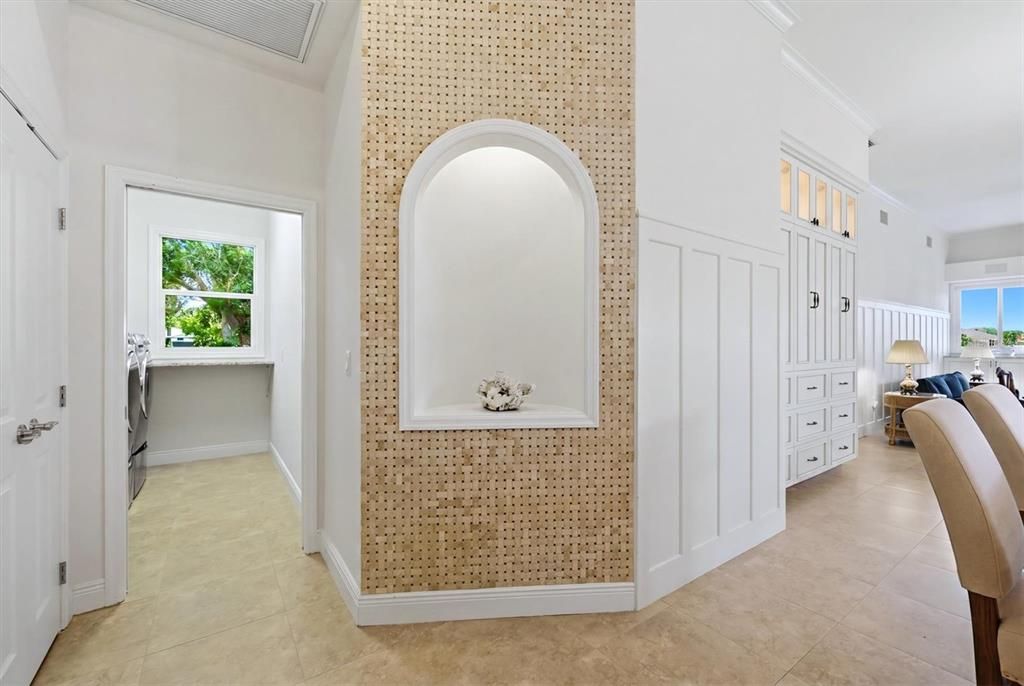 For Sale: $999,000 (3 beds, 2 baths, 2521 Square Feet)