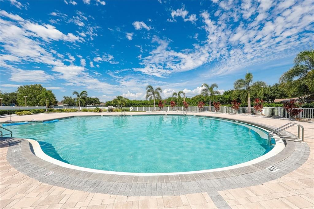 For Sale: $595,000 (4 beds, 3 baths, 2539 Square Feet)