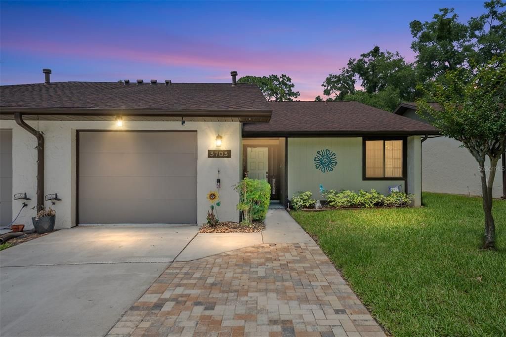 Active With Contract: $189,000 (2 beds, 2 baths, 1410 Square Feet)