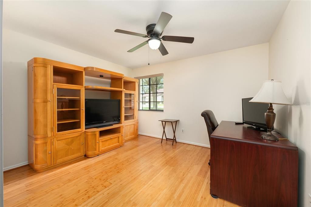 Active With Contract: $189,000 (2 beds, 2 baths, 1410 Square Feet)