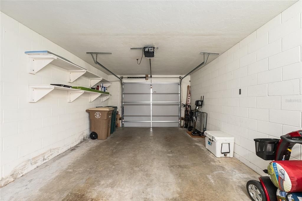 Active With Contract: $189,000 (2 beds, 2 baths, 1410 Square Feet)