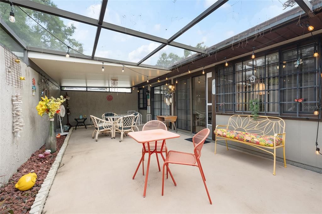 Active With Contract: $189,000 (2 beds, 2 baths, 1410 Square Feet)
