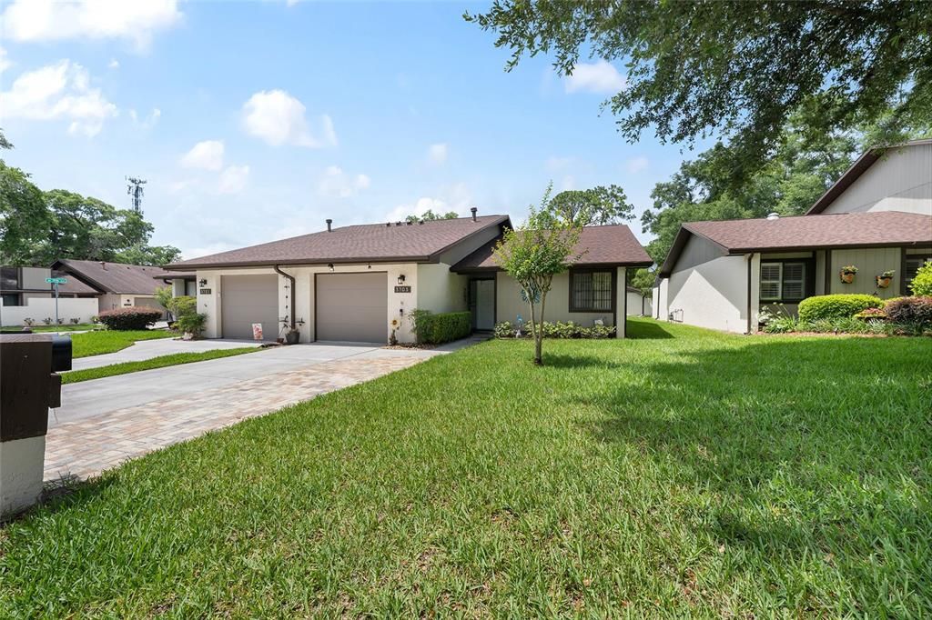 Active With Contract: $189,000 (2 beds, 2 baths, 1410 Square Feet)