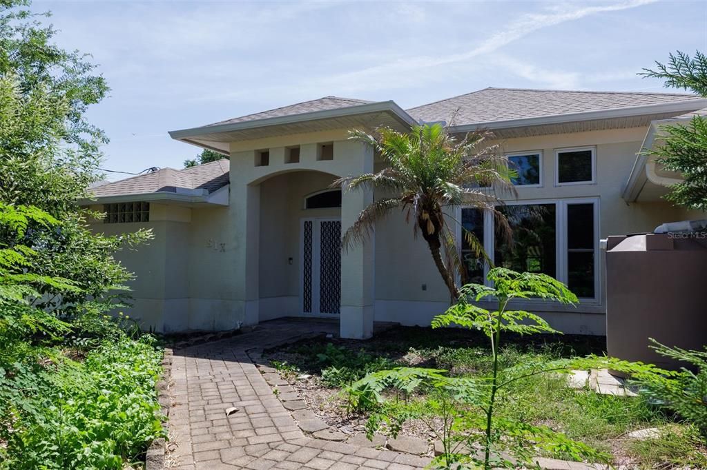 En Venta: $499,000 (3 camas, 2 baños, 2049 Pies cuadrados)