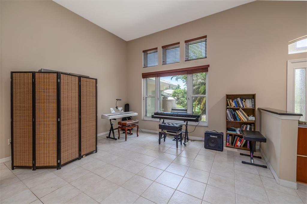 En Venta: $499,000 (3 camas, 2 baños, 2049 Pies cuadrados)