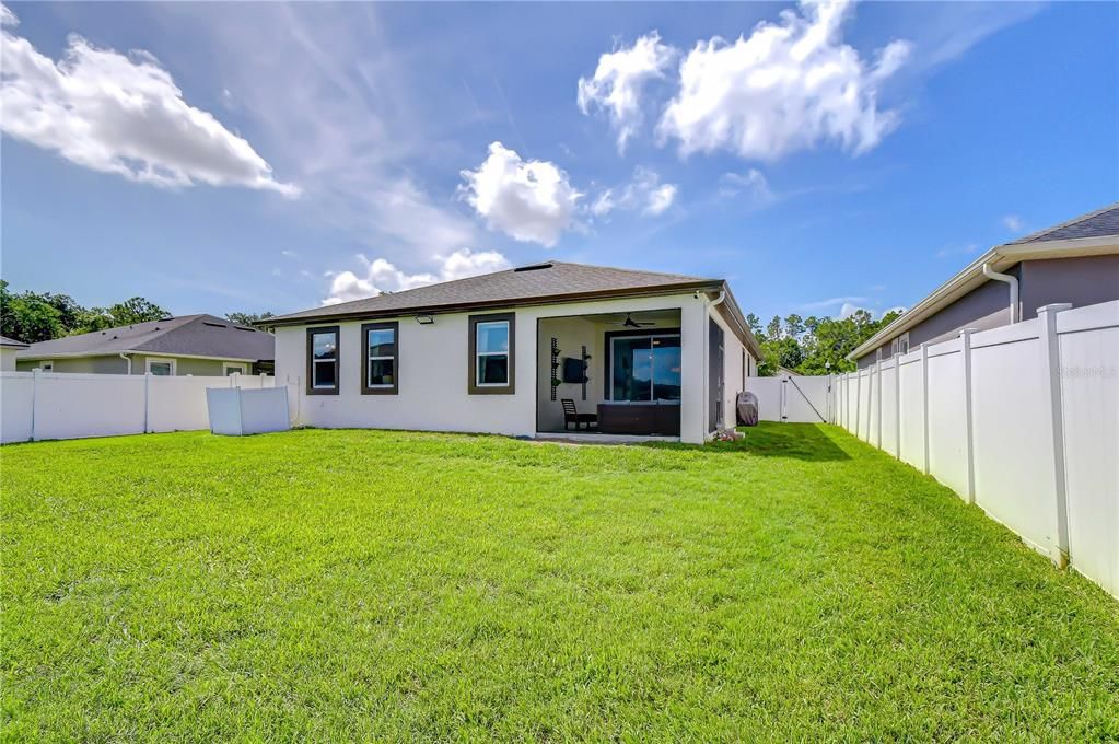 Activo con contrato: $339,000 (3 camas, 2 baños, 1752 Pies cuadrados)