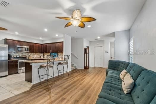 For Sale: $313,000 (3 beds, 2 baths, 1602 Square Feet)