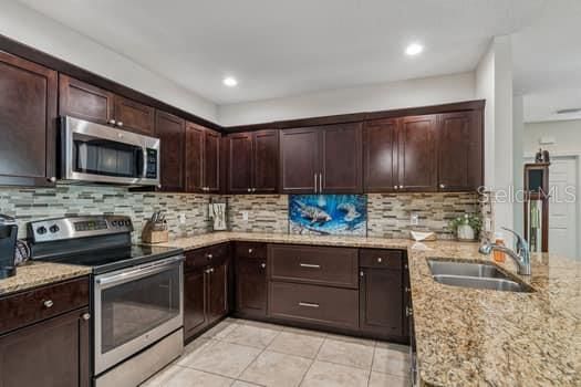 For Sale: $313,000 (3 beds, 2 baths, 1602 Square Feet)