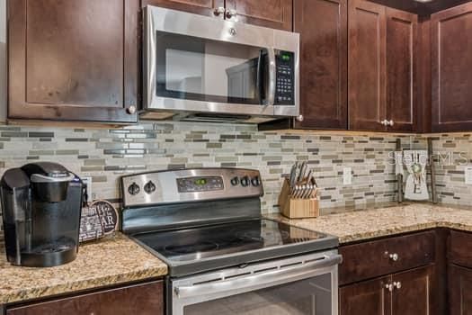 For Sale: $313,000 (3 beds, 2 baths, 1602 Square Feet)