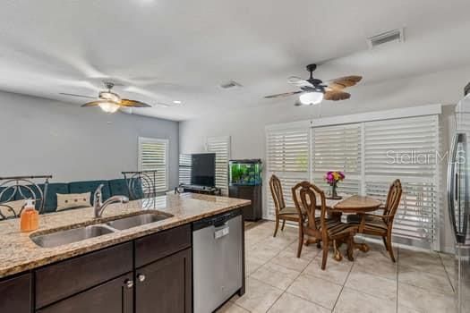 For Sale: $313,000 (3 beds, 2 baths, 1602 Square Feet)