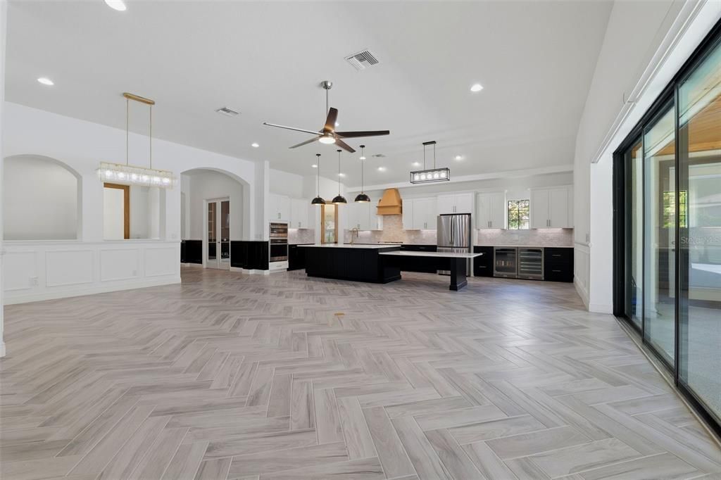For Sale: $1,100,000 (4 beds, 5 baths, 3247 Square Feet)