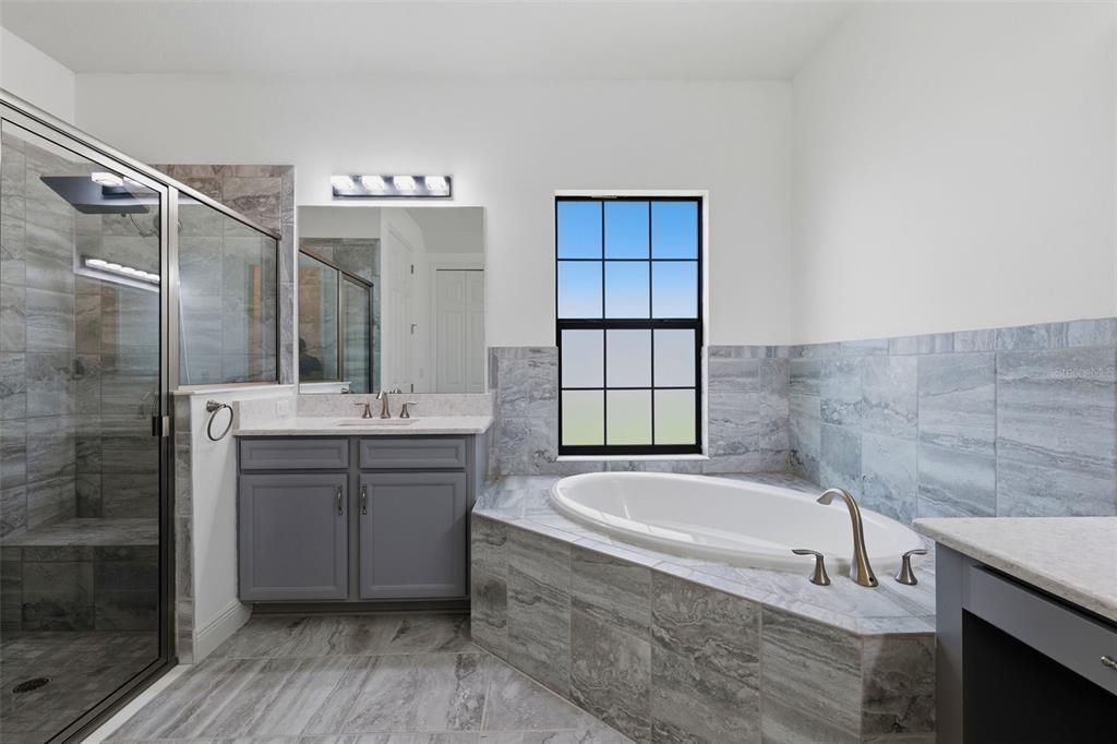 For Sale: $1,100,000 (4 beds, 5 baths, 3247 Square Feet)