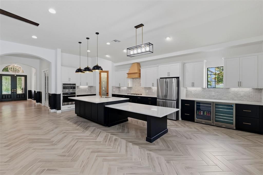 For Sale: $1,100,000 (4 beds, 5 baths, 3247 Square Feet)