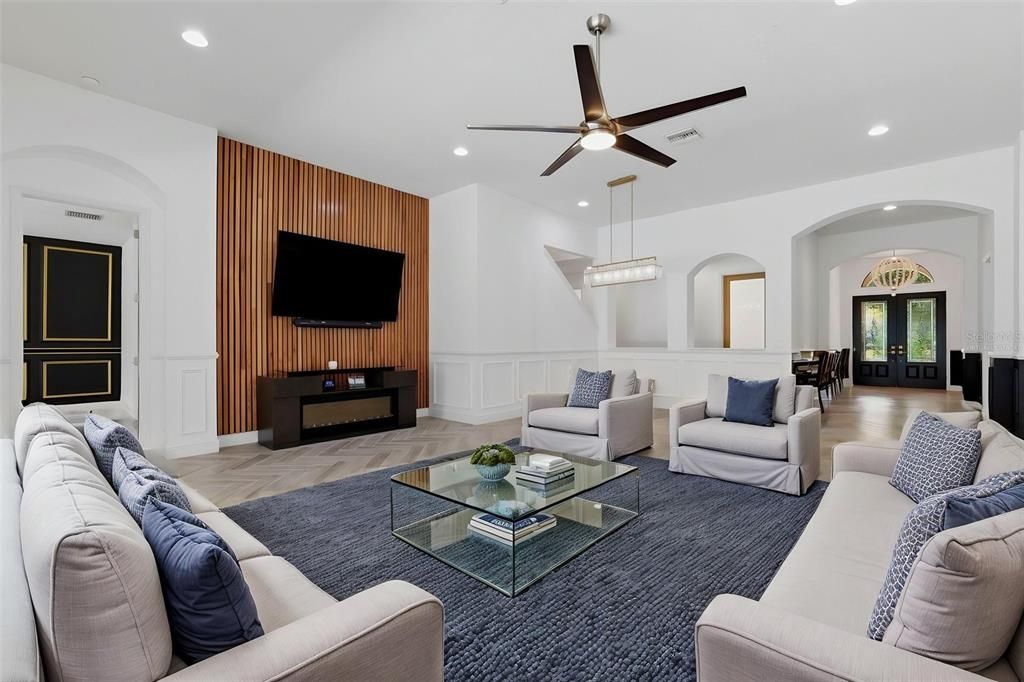 For Sale: $1,100,000 (4 beds, 5 baths, 3247 Square Feet)