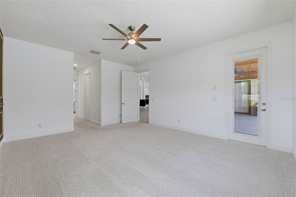 For Sale: $1,100,000 (4 beds, 5 baths, 3247 Square Feet)