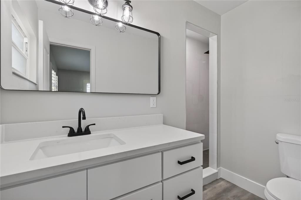 For Rent: $2,600 (2 beds, 2 baths, 1252 Square Feet)