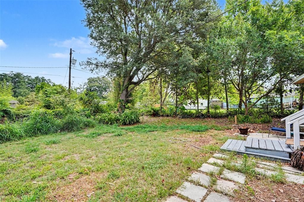 For Sale: $280,000 (4 beds, 2 baths, 1596 Square Feet)