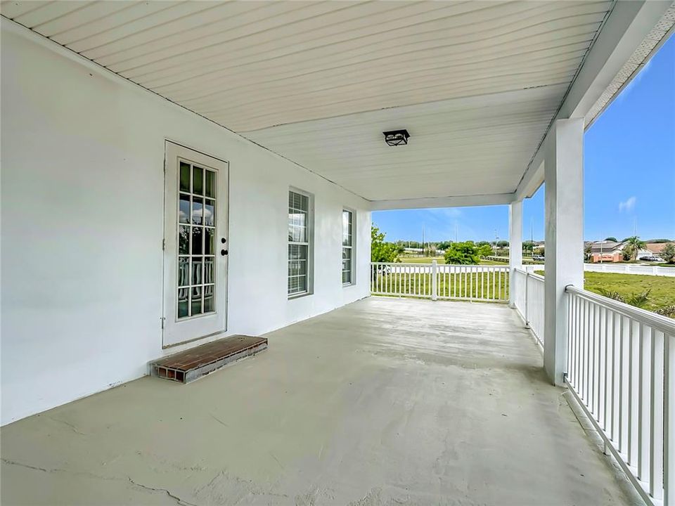 For Sale: $1,490,000 (9 beds, 5 baths, 8799 Square Feet)