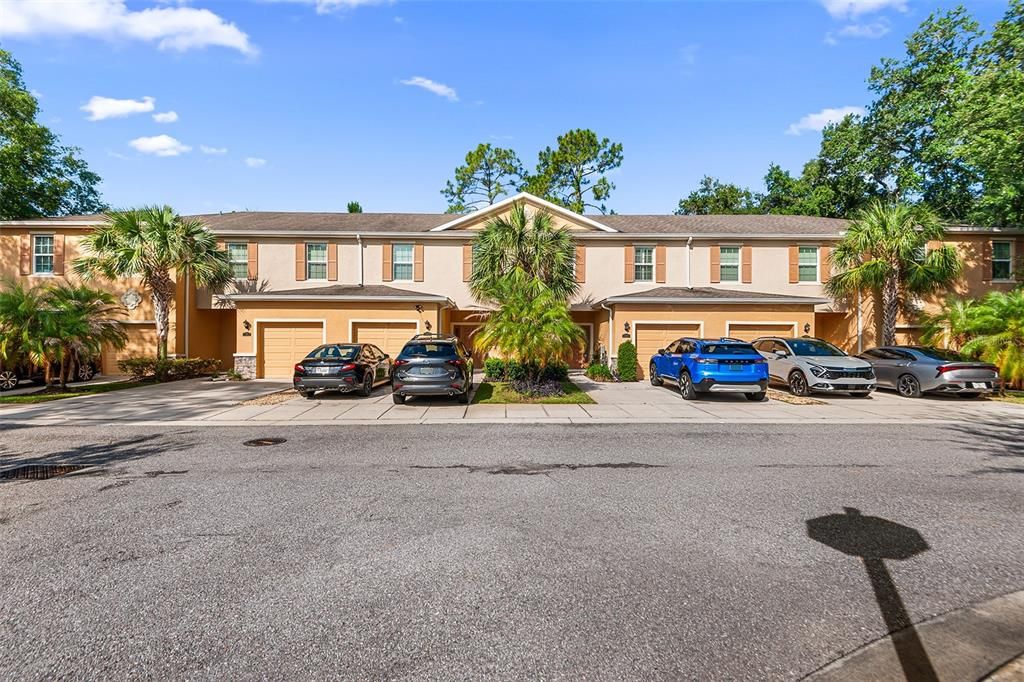 For Sale: $300,000 (3 beds, 2 baths, 1550 Square Feet)