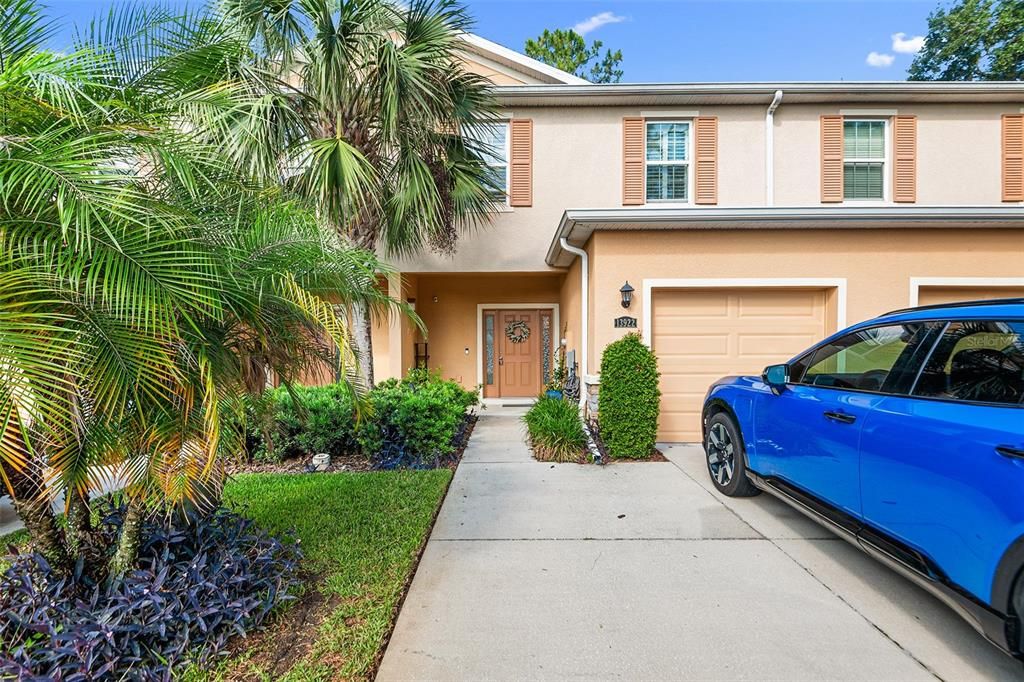 For Sale: $300,000 (3 beds, 2 baths, 1550 Square Feet)