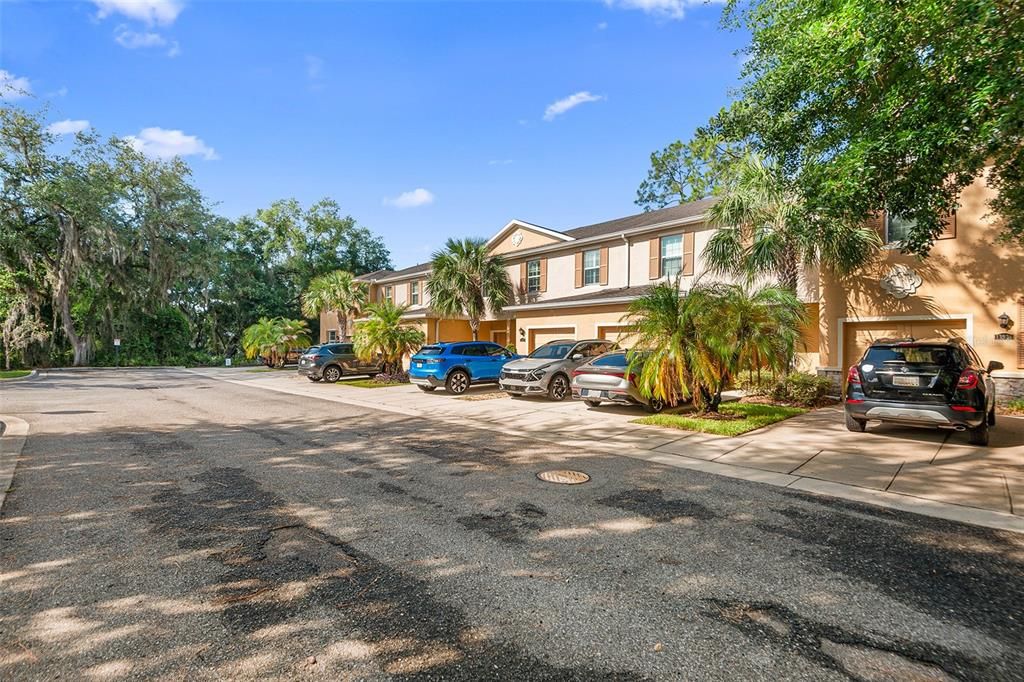 For Sale: $300,000 (3 beds, 2 baths, 1550 Square Feet)
