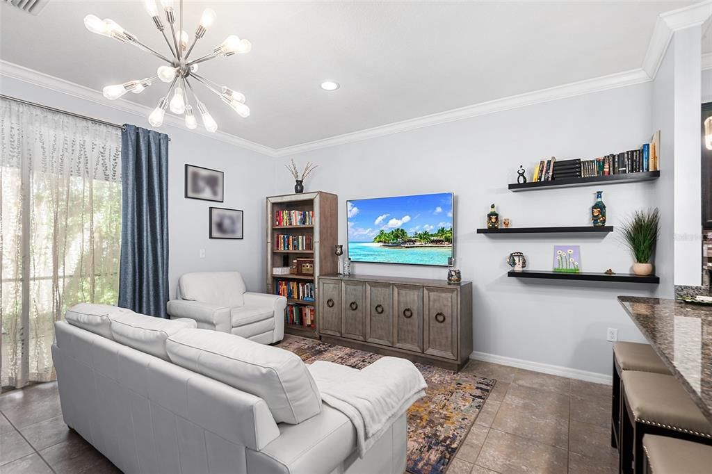 For Sale: $300,000 (3 beds, 2 baths, 1550 Square Feet)