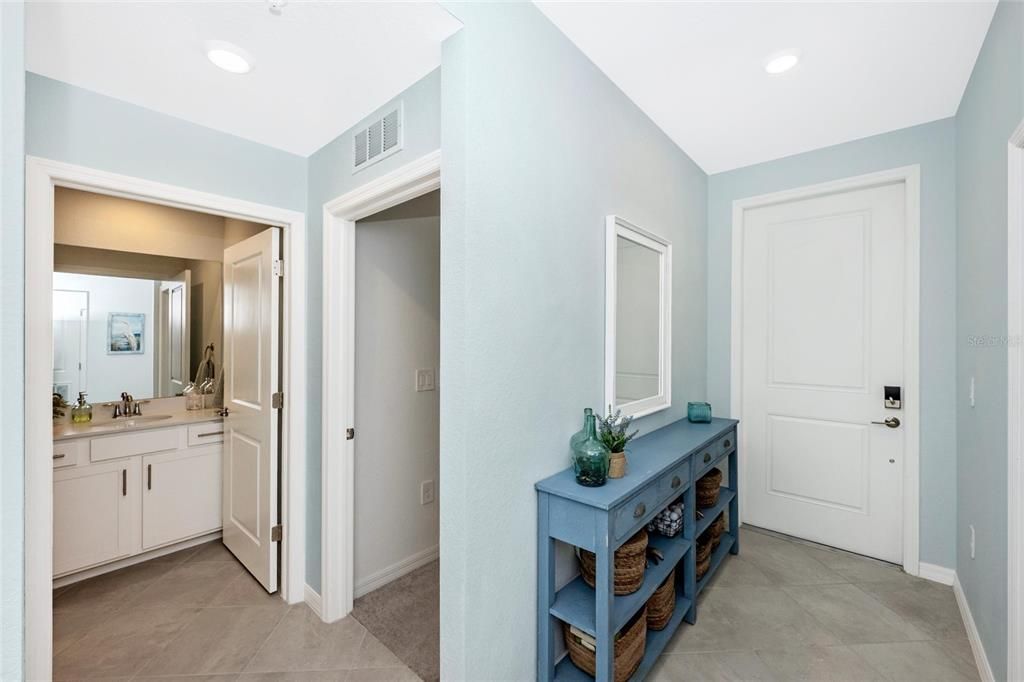 For Rent: $2,500 (2 beds, 2 baths, 1154 Square Feet)