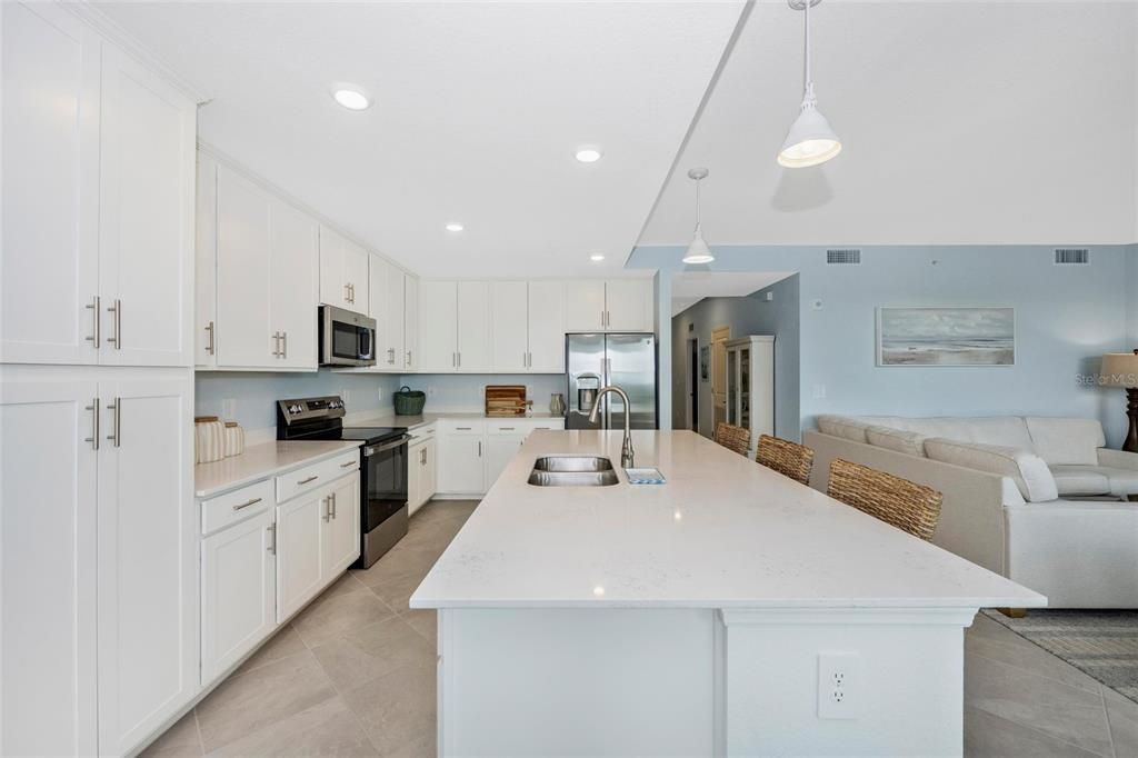 For Rent: $2,500 (2 beds, 2 baths, 1154 Square Feet)