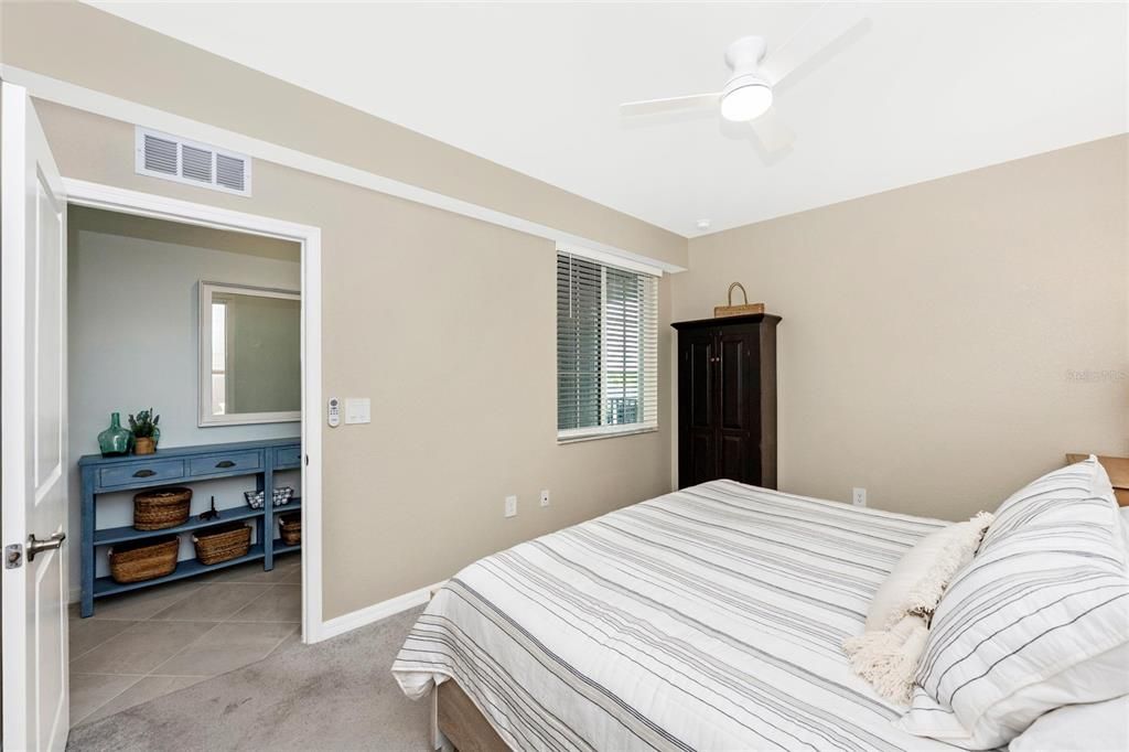 For Rent: $2,500 (2 beds, 2 baths, 1154 Square Feet)