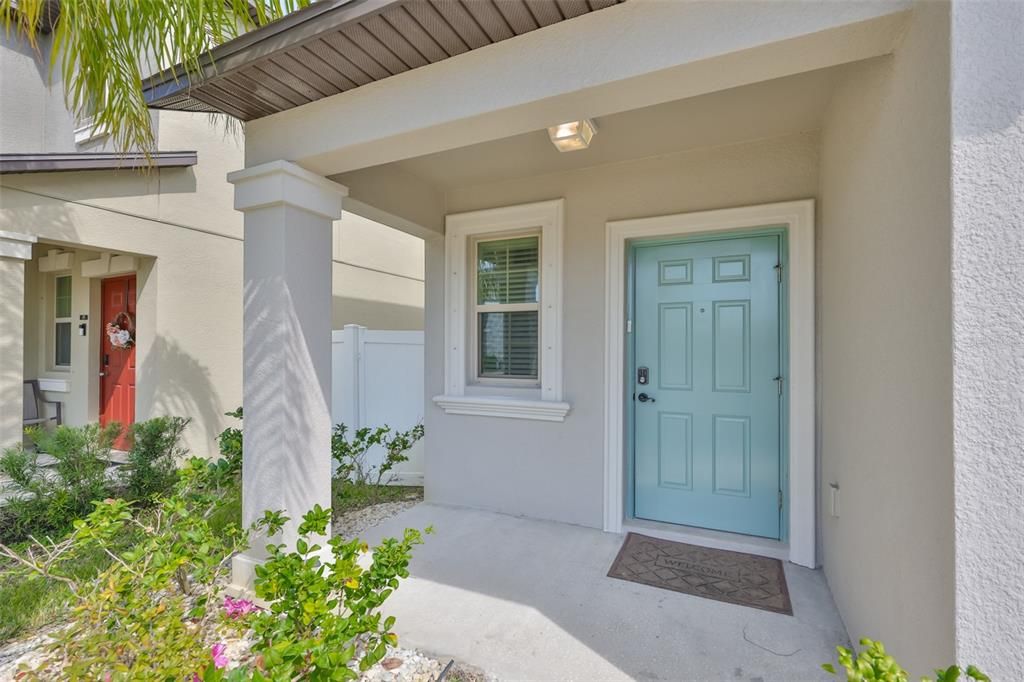 For Rent: $2,700 (5 beds, 2 baths, 2415 Square Feet)