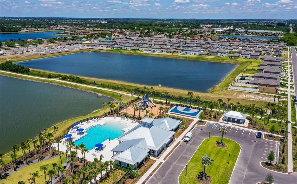 For Rent: $2,700 (5 beds, 2 baths, 2415 Square Feet)