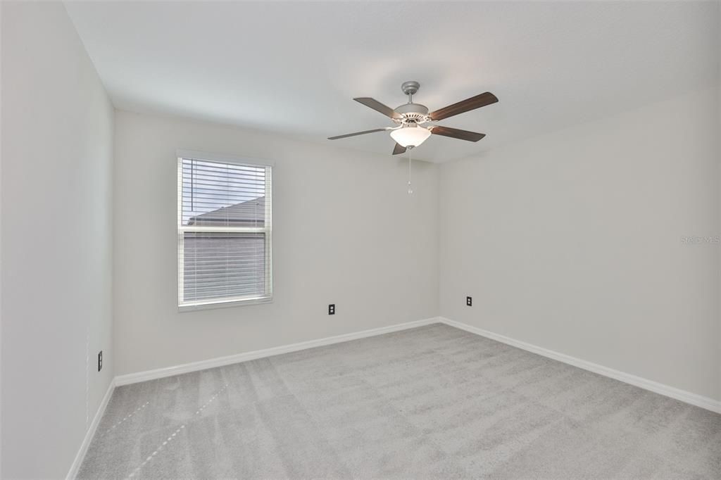 For Rent: $2,700 (5 beds, 2 baths, 2415 Square Feet)