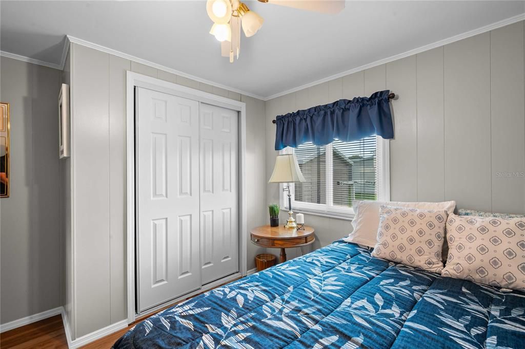 For Sale: $179,000 (2 beds, 1 baths, 928 Square Feet)