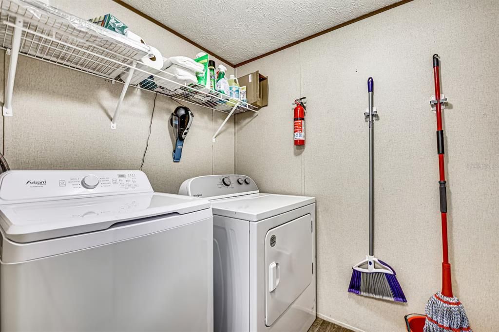 For Sale: $249,900 (2 beds, 2 baths, 840 Square Feet)