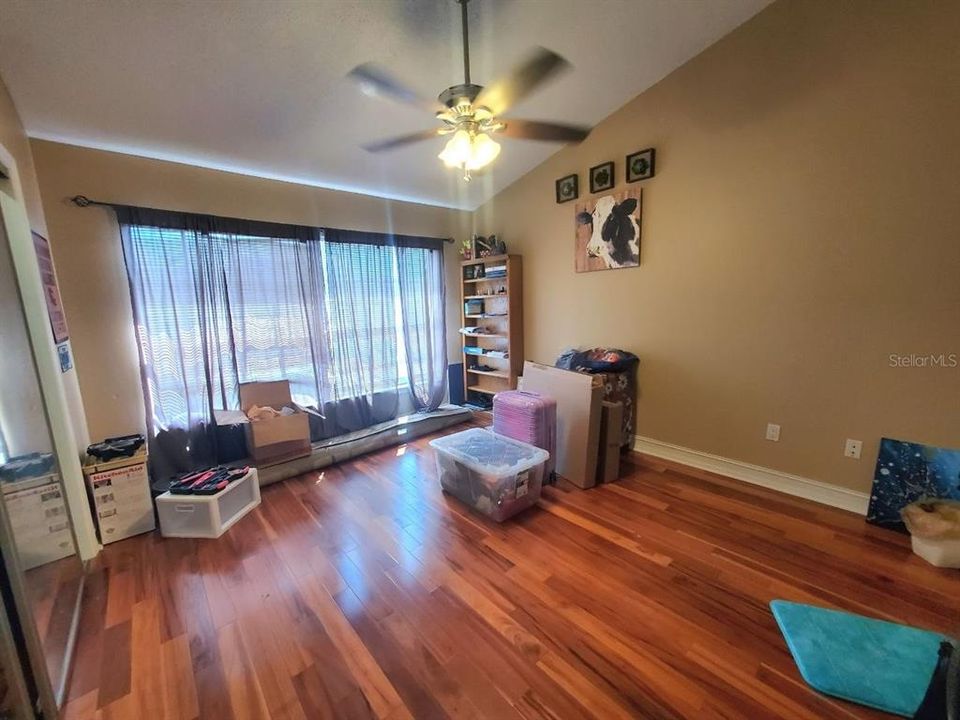 For Rent: $1,800 (2 beds, 2 baths, 1185 Square Feet)