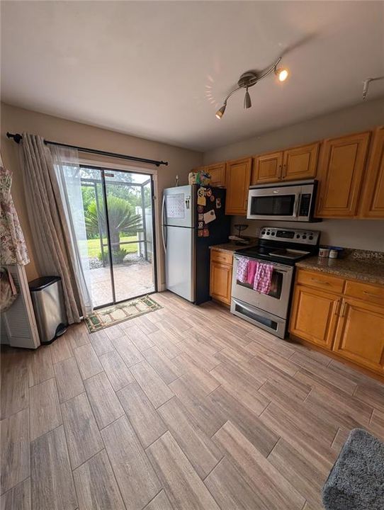 For Rent: $1,800 (2 beds, 2 baths, 1185 Square Feet)
