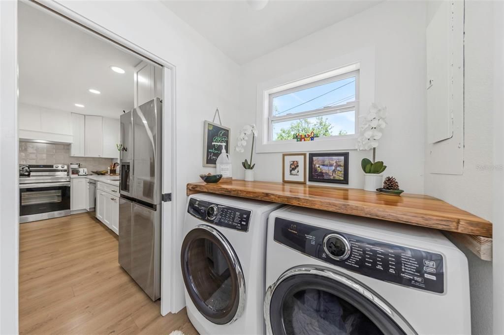 En Venta: $669,000 (3 camas, 2 baños, 1353 Pies cuadrados)